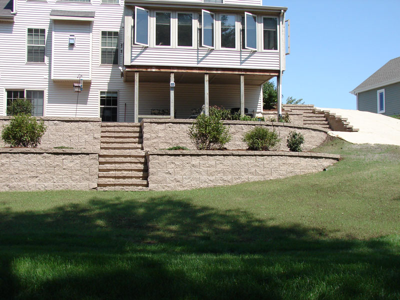 concrete retaining wall in backyard