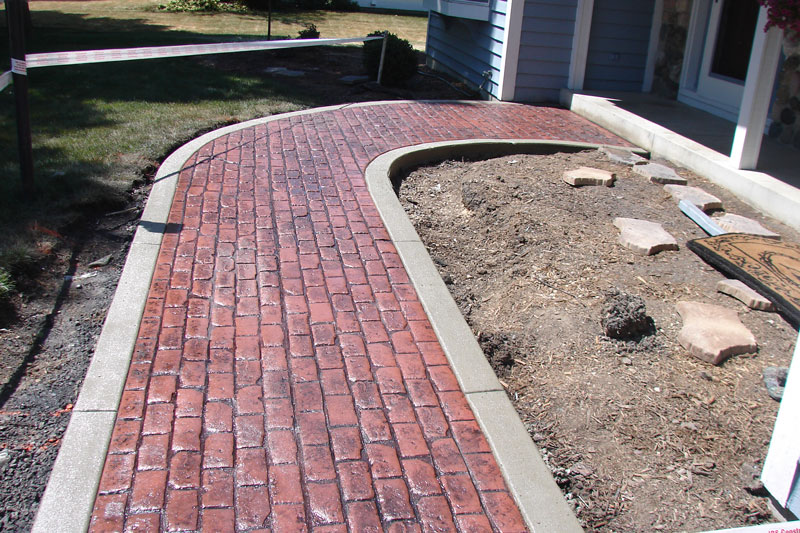 concretemilwaukee-sidewalk2 decorative brick sidewalk replacement in Milwaukee