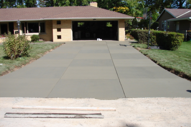 franklin_wi_concrete_driveway