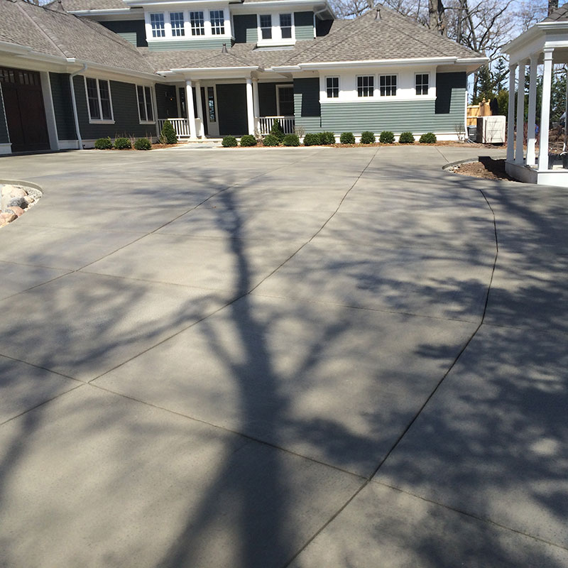 pewaukee concrete driveway