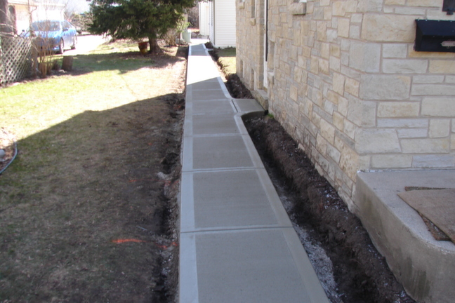 shorewood_wi_concrete_sidewalk_2