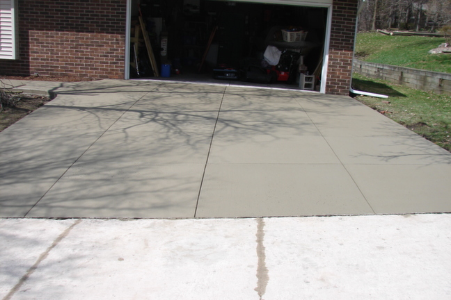waukesha_wi_concrete_driveway_2