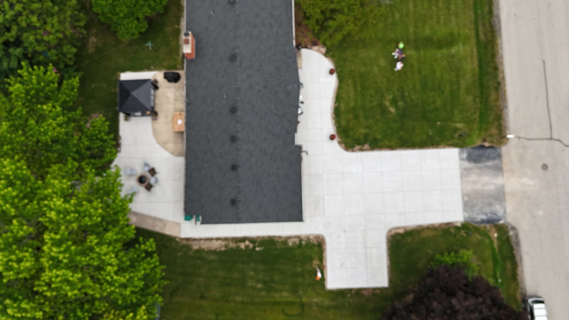An aerial view of the completed Germantown driveway and front walkway.