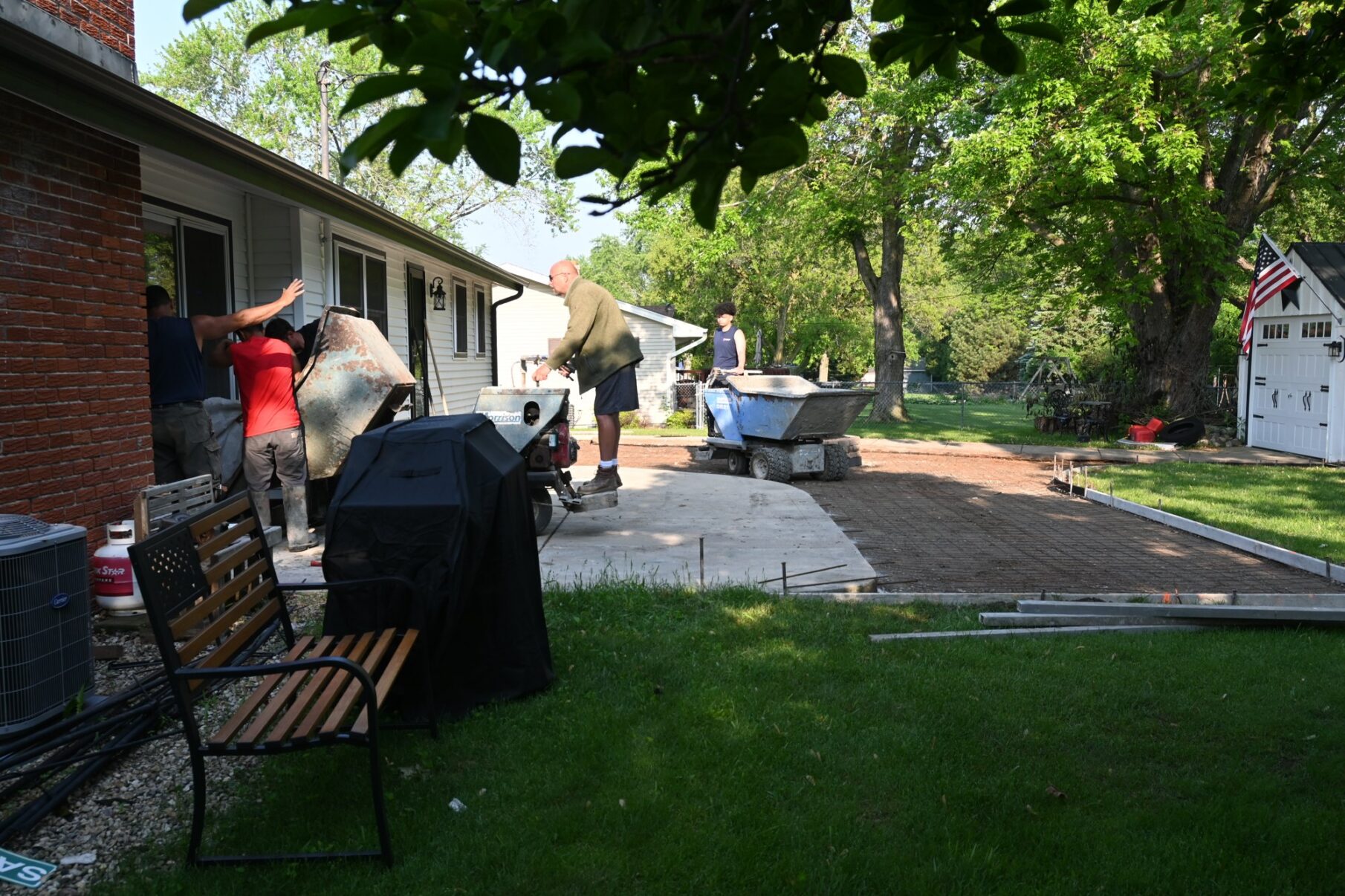 A closer look at preparation and concrete work on site.