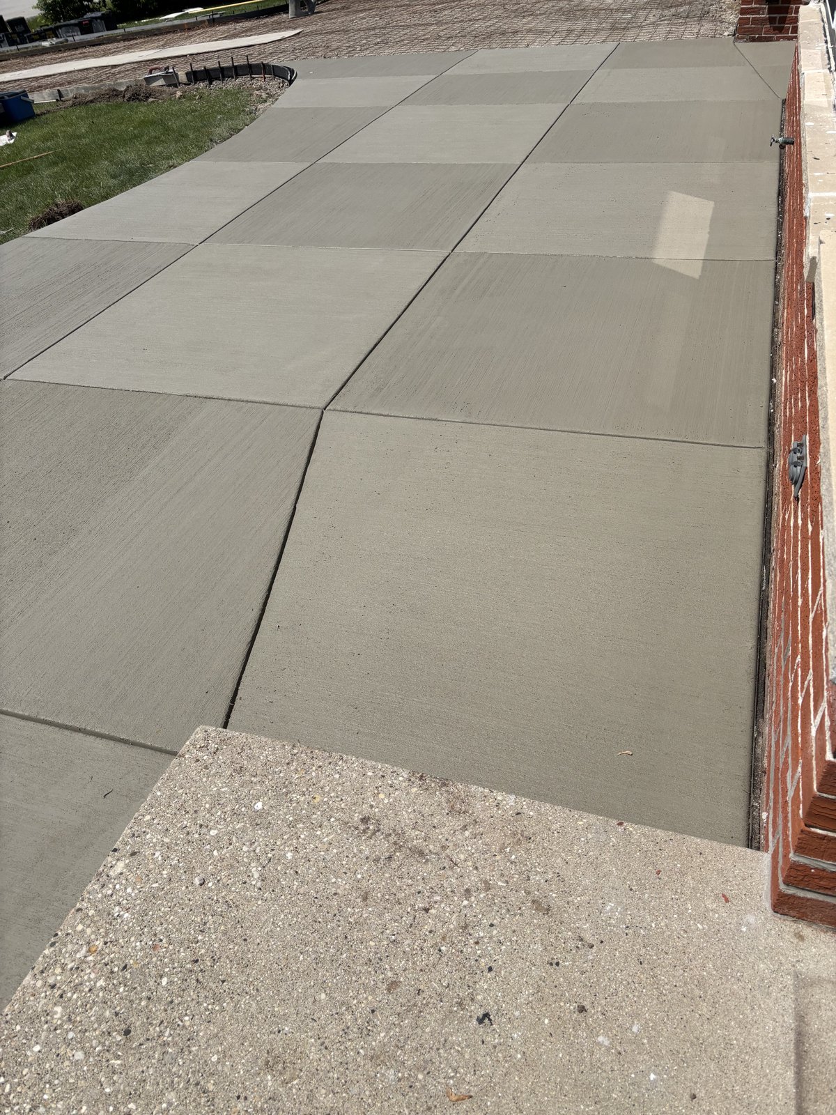 A closer look at preparation and concrete work on site.
